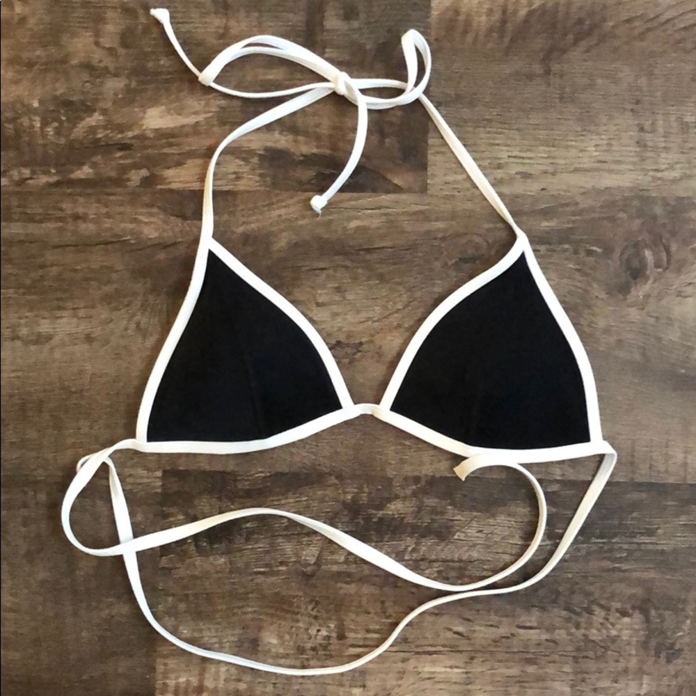 VS Black & White Triangle Bikini Top